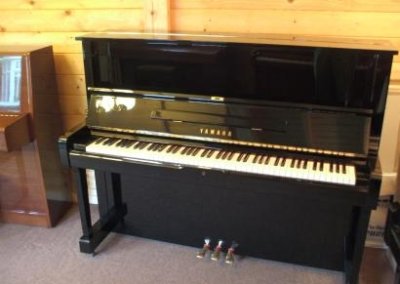 Yamaha U1